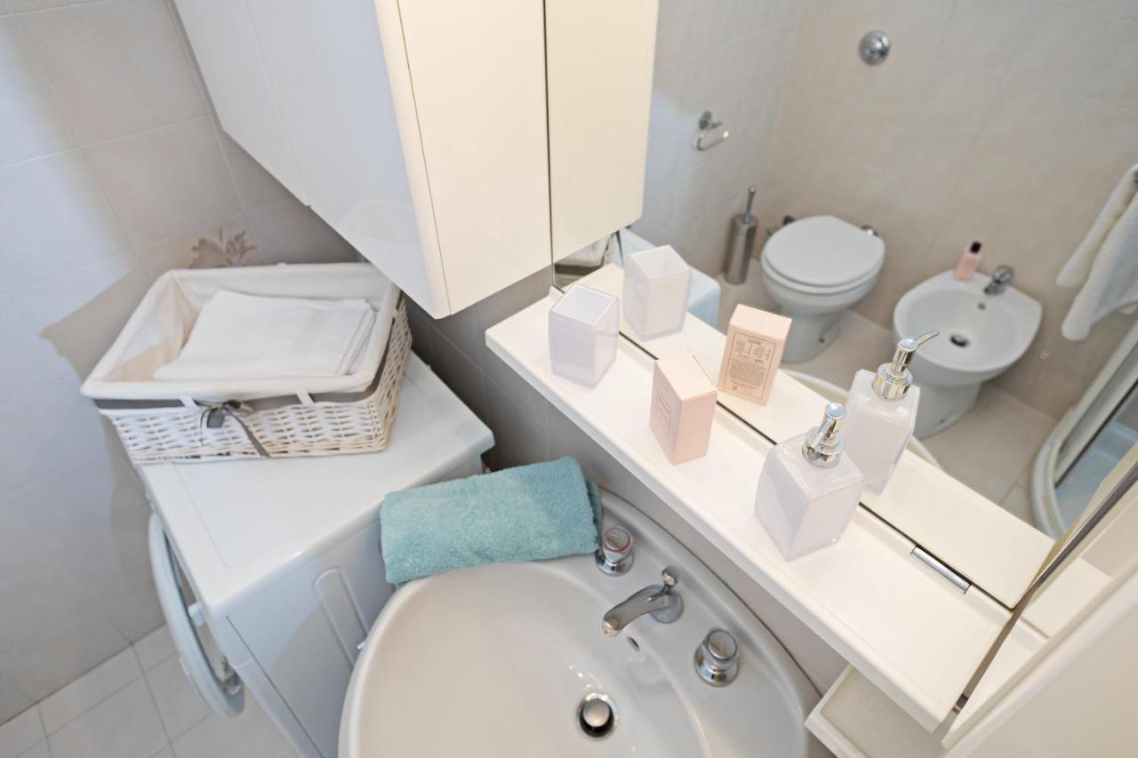 Apartment Ortensia - Regarda Travel Lazise Exteriör bild